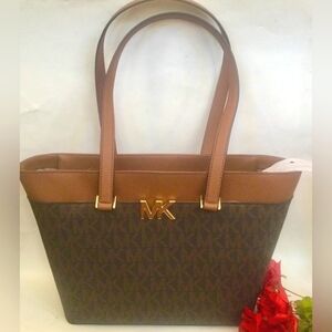 🔥Michael Kors Florence Brown Large Zip Tote Shoulder Bag